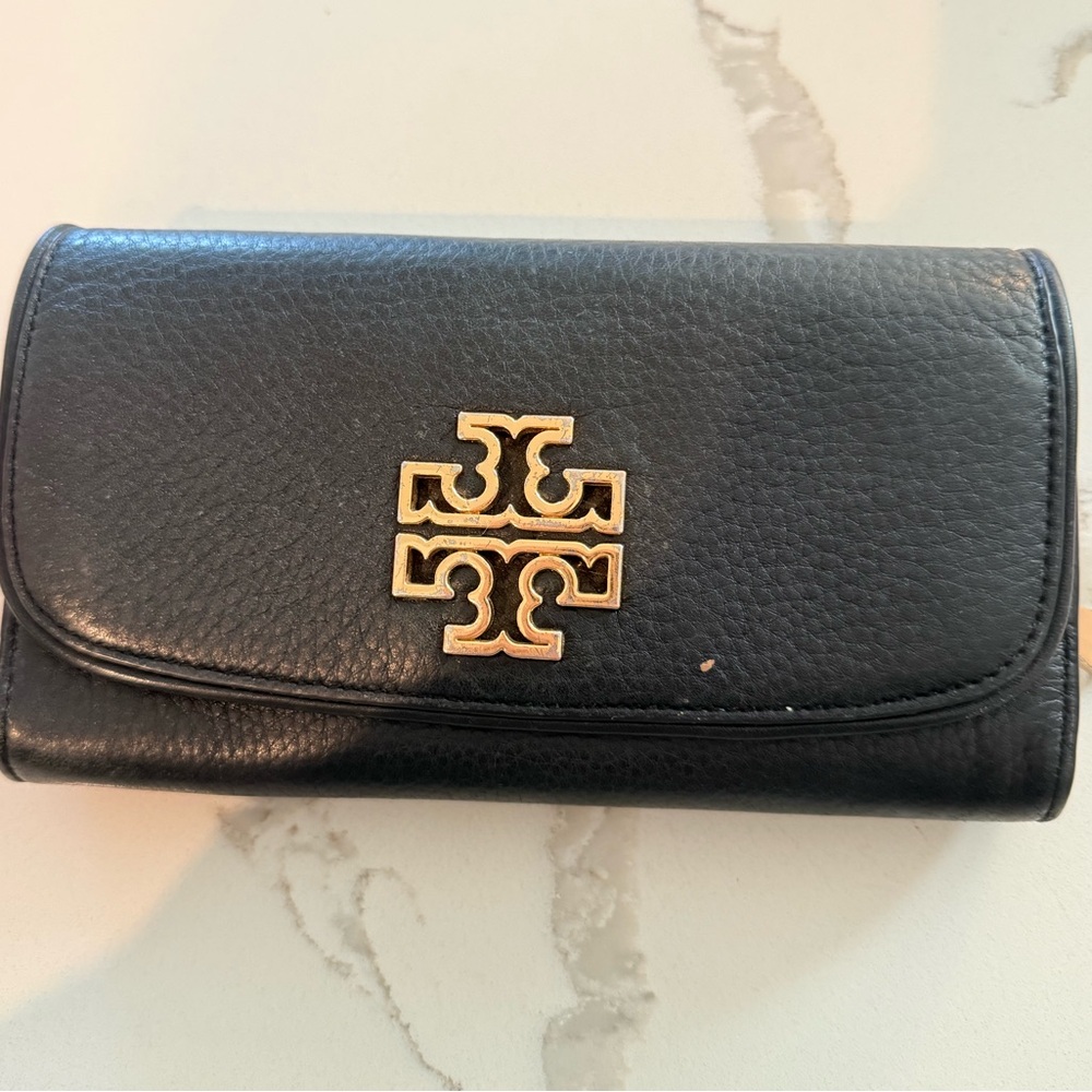 Tory Burch Wallet ✨